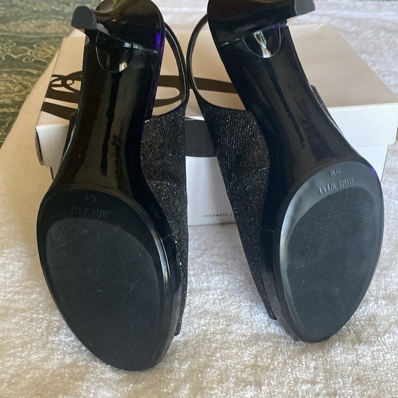 Nine West Women’s Peep Toe Heels  Size 9M Black Glitter - Picture 6 of 8